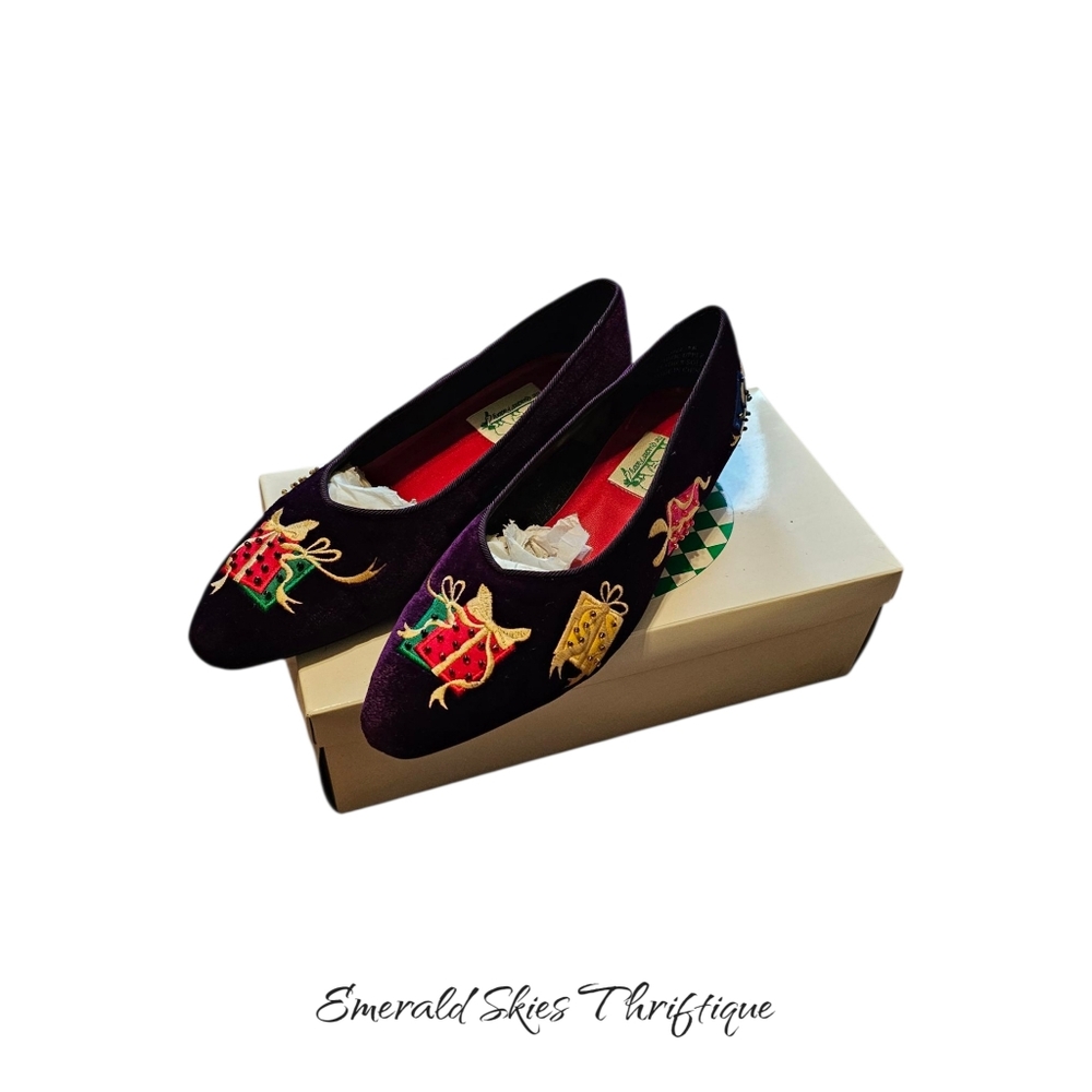 Vintage Quaker Factory Women's Purple Shoes Embroided Christmas Gifts With Box.